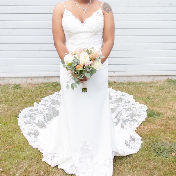 Custom Mea Marie Wedding Dress - Picture 1 of 4